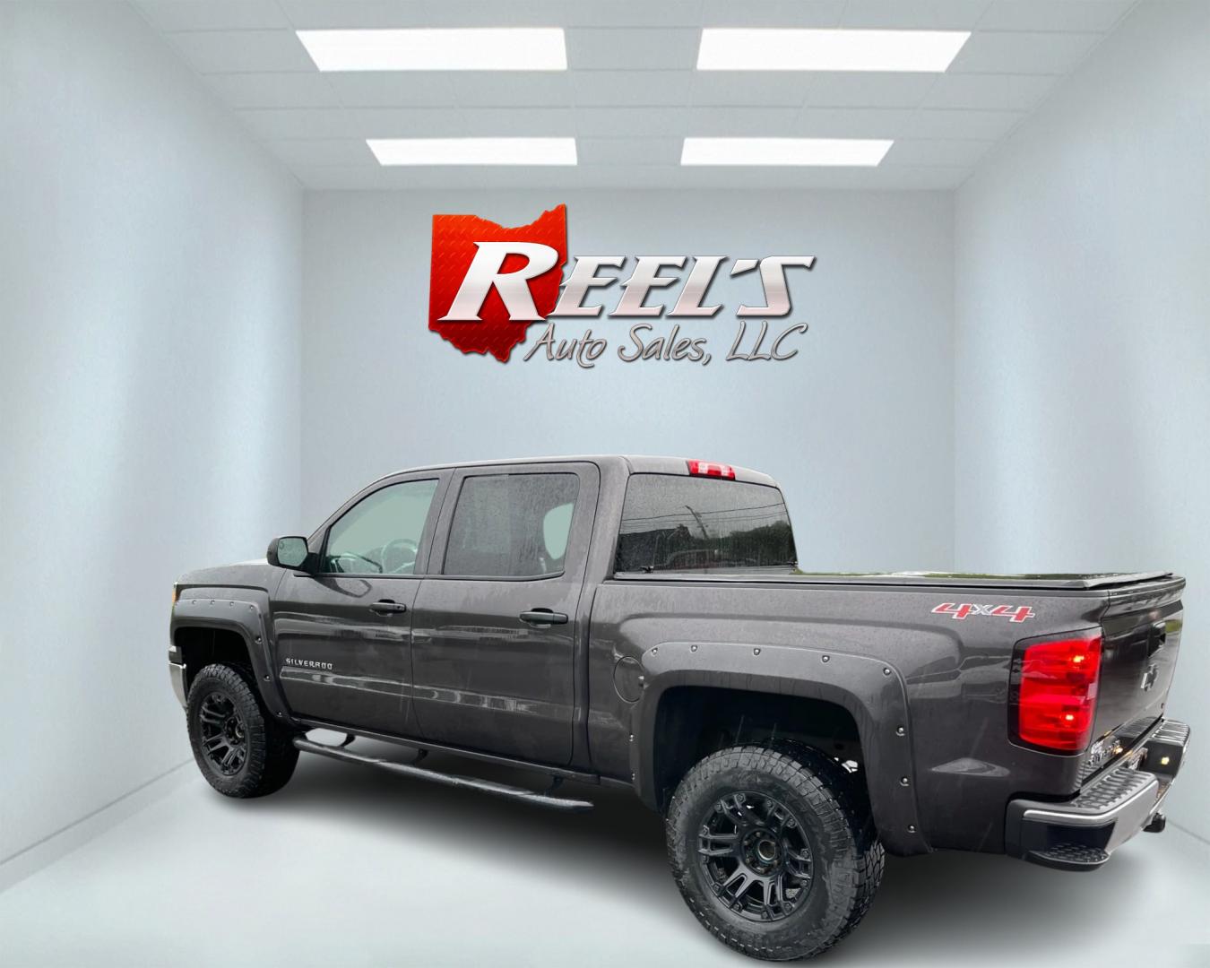 2014 Gray /Black Chevrolet Silverado 1500 LT Crew Cab 4WD (3GCUKREC7EG) with an 5.3L V8 OHV 16V engine, 6-Speed Automatic transmission, located at 11115 Chardon Rd. , Chardon, OH, 44024, (440) 214-9705, 41.580246, -81.241943 - Photo#8